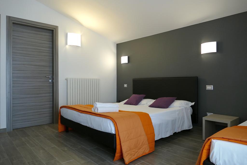 Hotel Desiree San Benedetto del Tronto Exterior foto